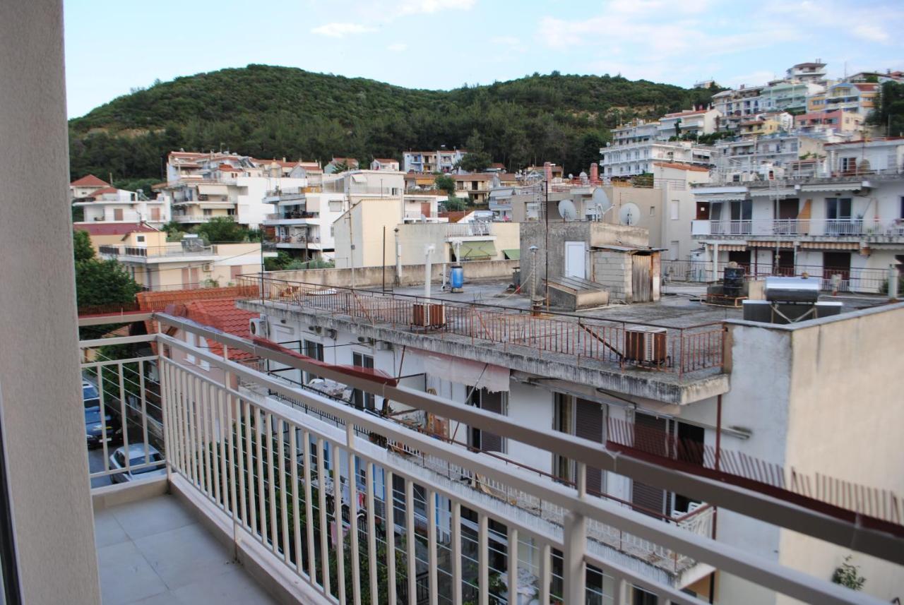 Sea Breeze Apartment Nea Iraklitsa Bagian luar foto